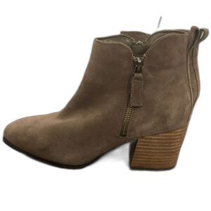 Blondo Waterproof size 7M Taupe Beige Fall Time Neutral Stacked Heeled Booties